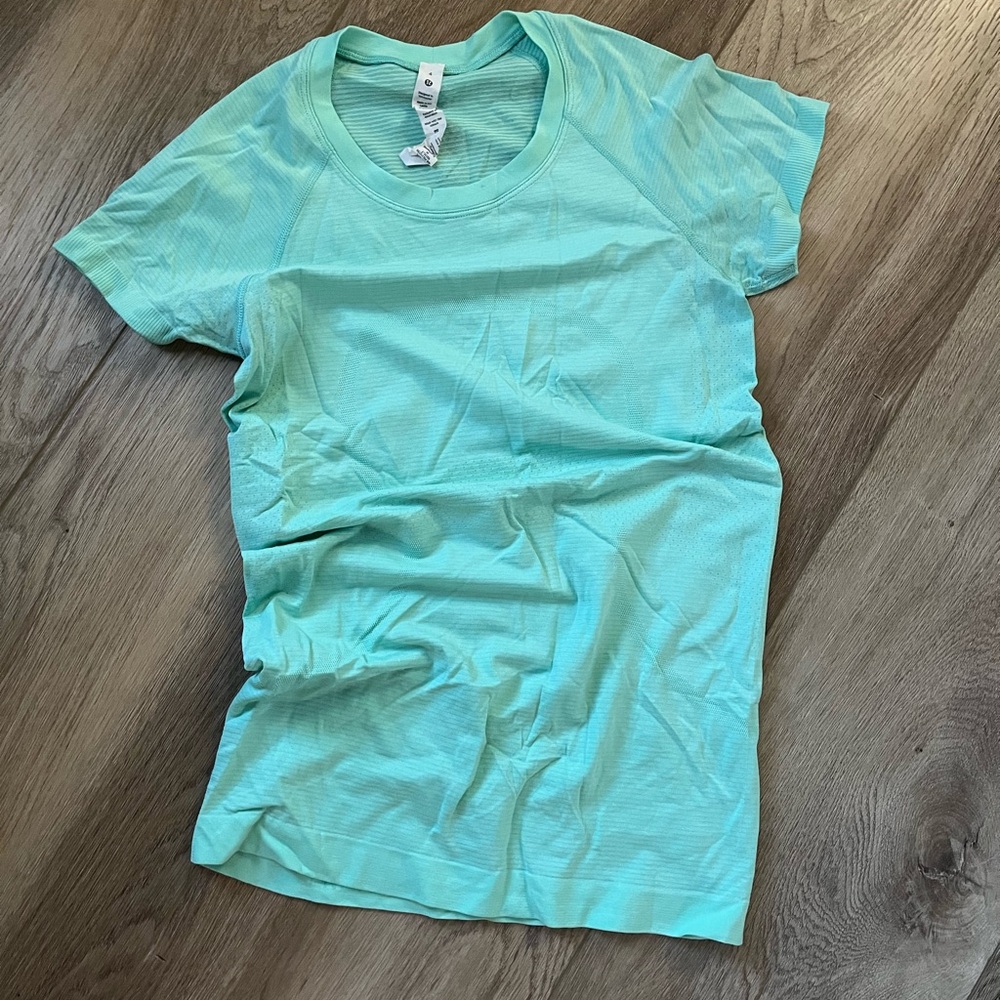 Electric Turquoise Lululemon Shorts Sleeve Swiftley